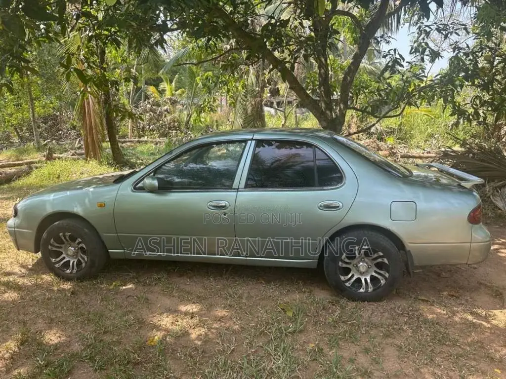 Nissan BlueBird SU13 1992 Car (Used)