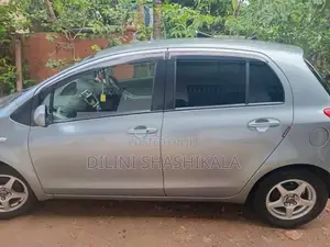 Toyota Vitz 2007 Car (Used)