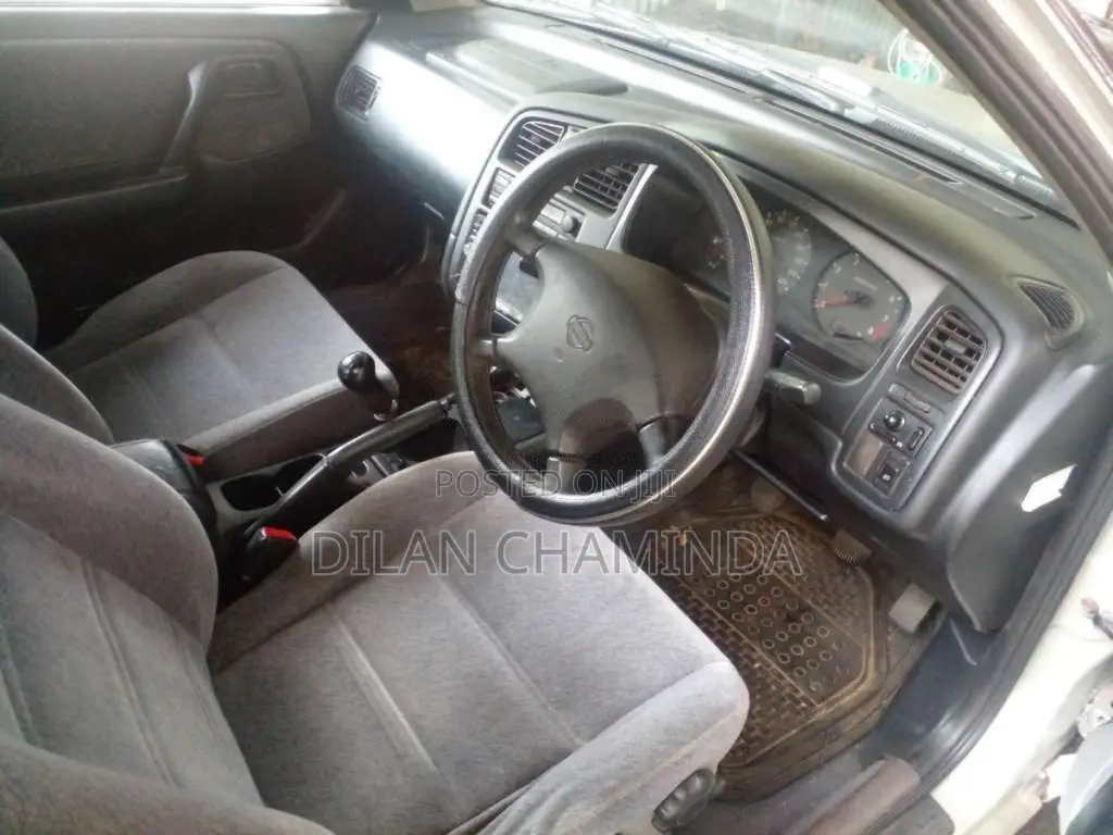 Nissan Primera 2000 Car (Used)