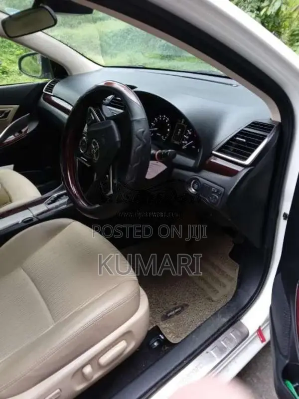 Toyota Premio 2017 Car (Used)