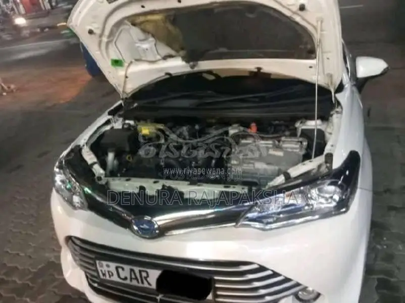 Toyota Axio 2016 Car (Used)