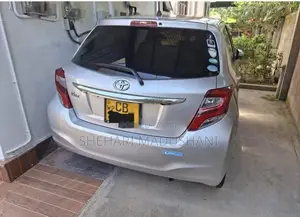 Toyota Vitz 2016 Car (Used)