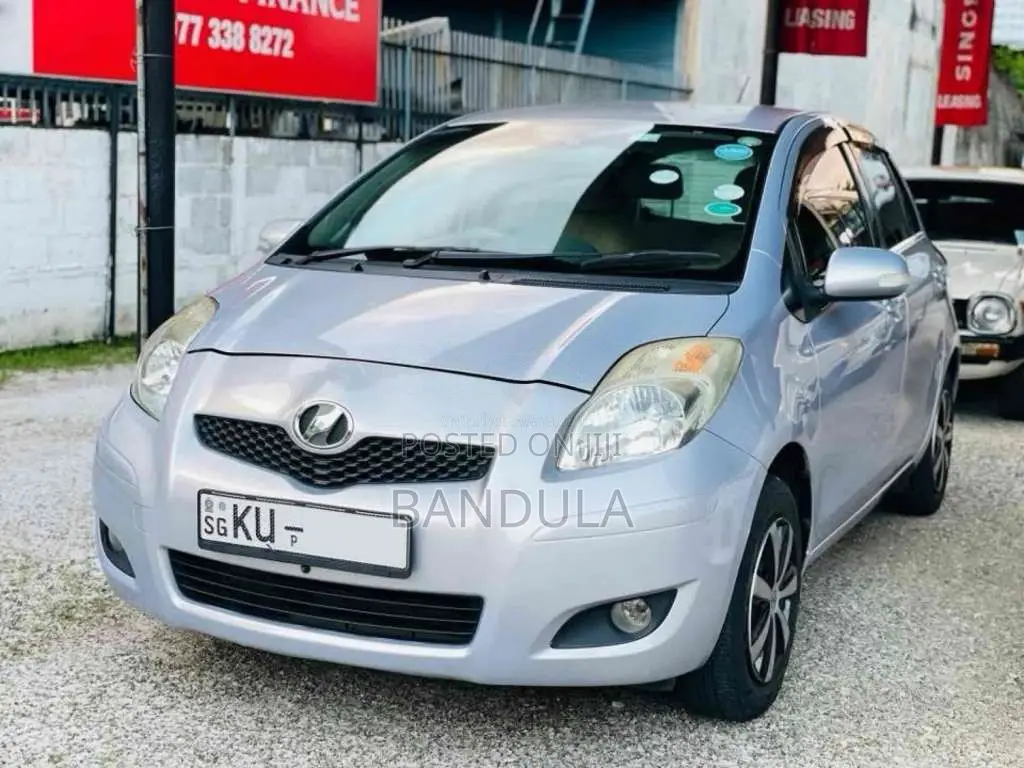 Toyota Vitz 2009 Car (Used)