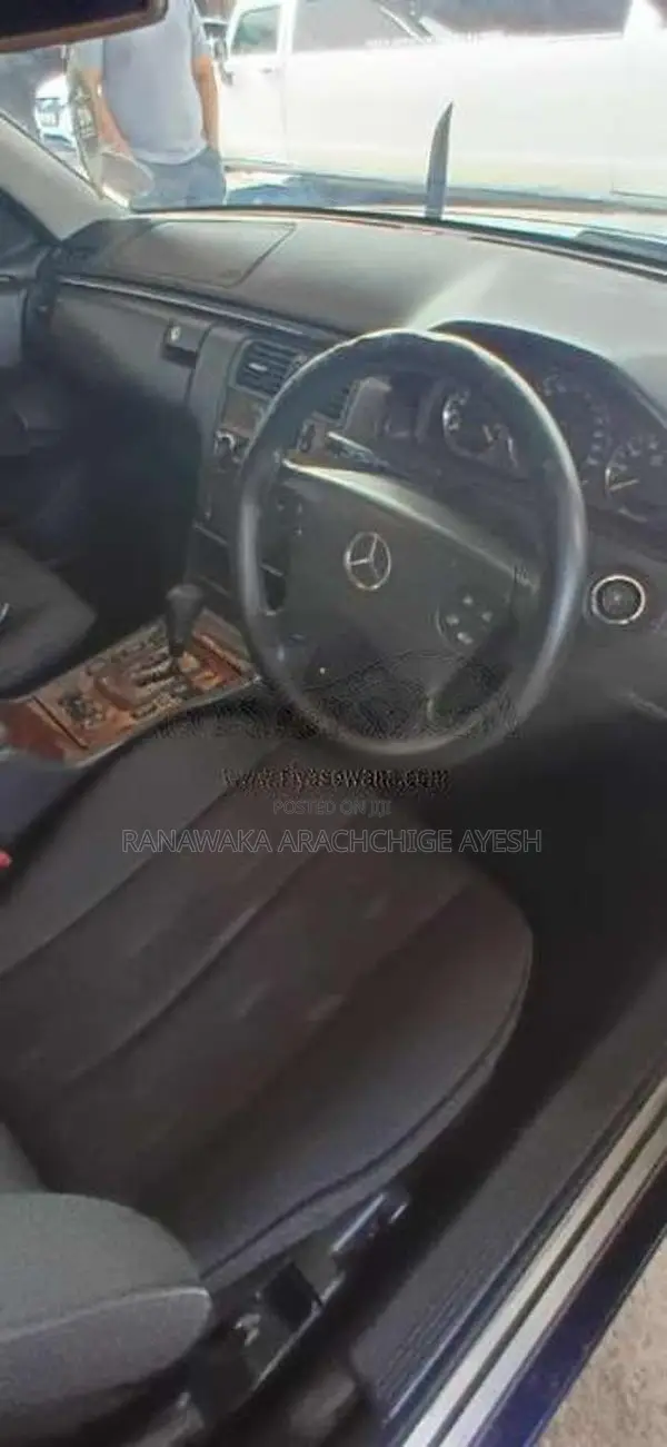 Mercedes-Benz E200 2001 Car (Used)