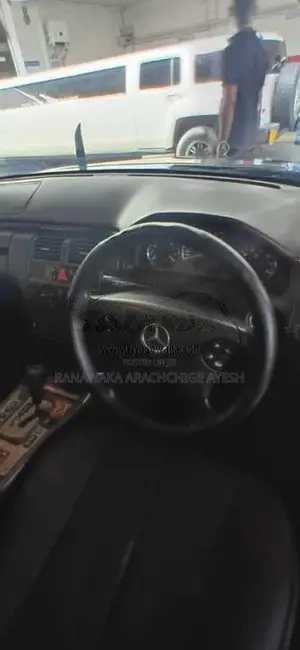 Mercedes-Benz E200 2001 Car (Used)