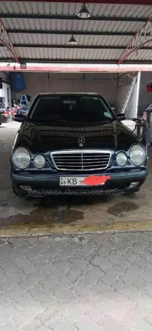 Mercedes-Benz E200 2001 Car (Used)