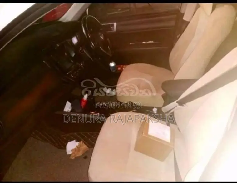 Toyota Axio 2016 Car (Used)