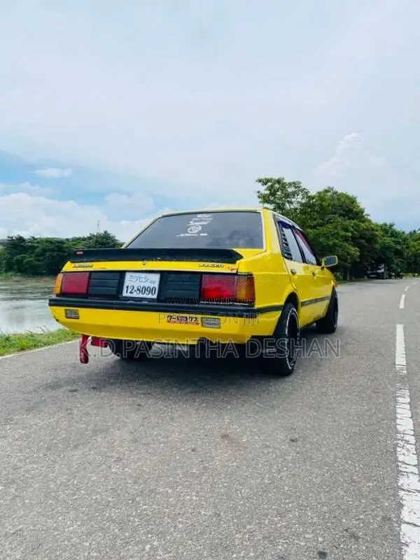Mitsubishi Lancer Box 1983 Car (Used)