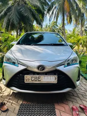Toyota Vitz 2018 Car (Used)