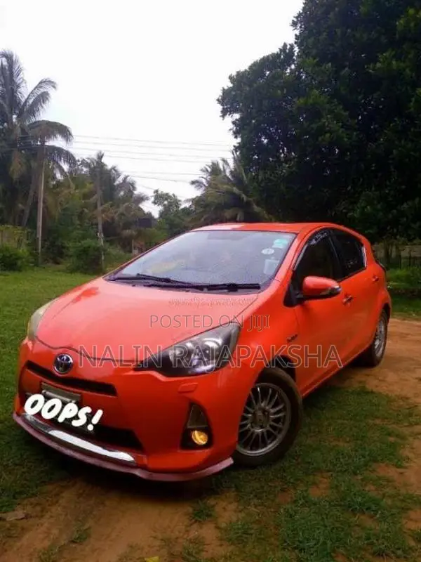 Toyota Aqua S Limited 2012 Car (Used)