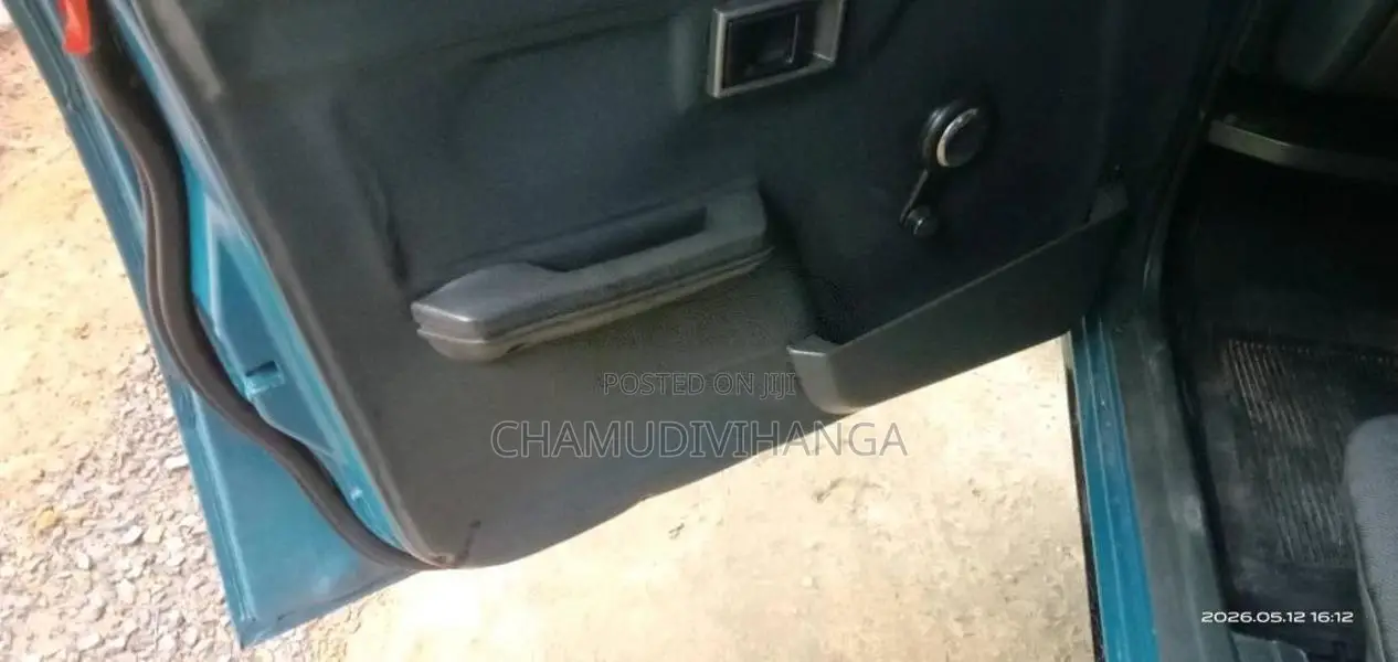 Mitsubishi Lancer Box 1985 Car (Used)