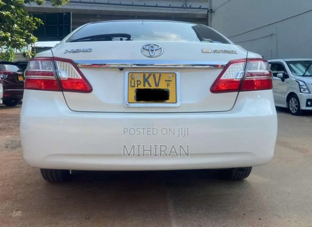 Toyota Premio 2013 Car (Used)