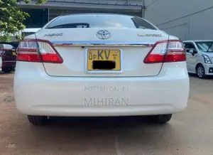 Toyota Premio 2013 Car (Used)