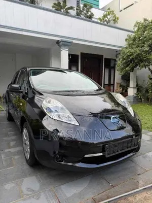 Nissan Leaf Azeo 8 Bar 90120km 2012 Car (Used)