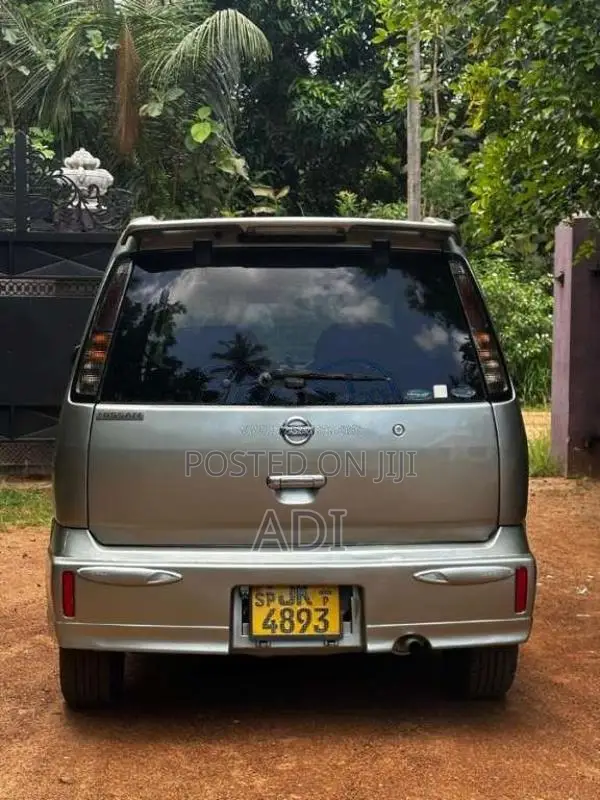 Nissan Cube 2000 Car (Used)