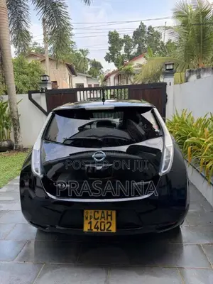 Nissan Leaf Azeo 8 Bar 90120km 2012 Car (Used)