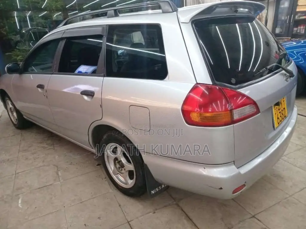 Nissan Y11 2000 Car (Used)