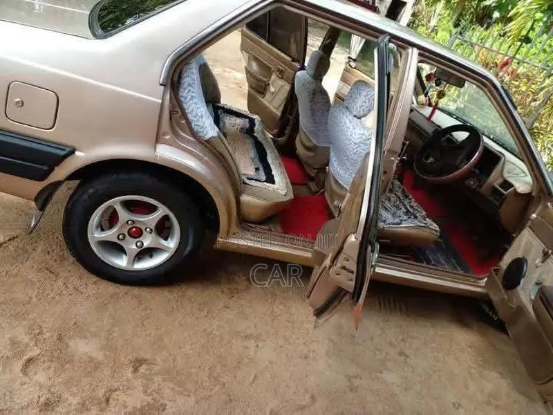 Nissan SUNNY B11-5 GEAR 1984 Car (Used)