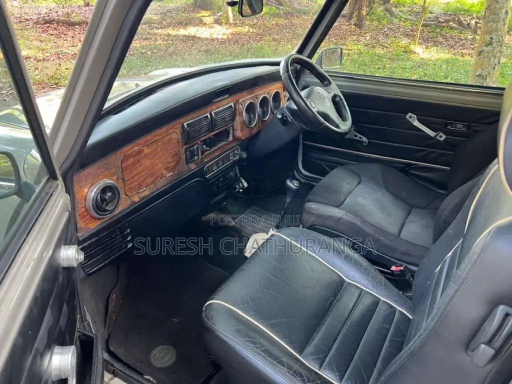 Mini Cooper 1971 Car (Used)