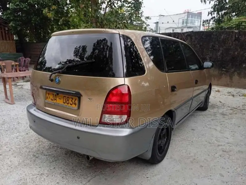 Kia Carens 2001 Car (Used)