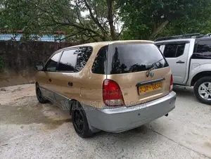 Kia Carens 2001 Car (Used)