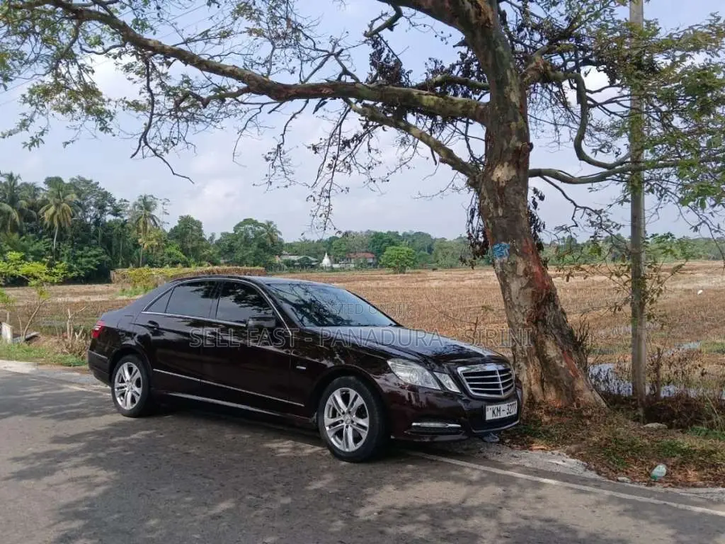 Mercedes-Benz E200 CGI Avantgarde 2010 Car (Used)