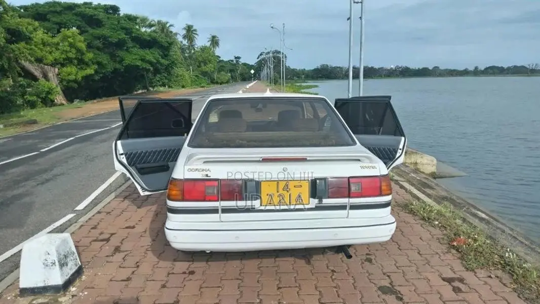 Toyota Corona At150 1987 Car (Used)