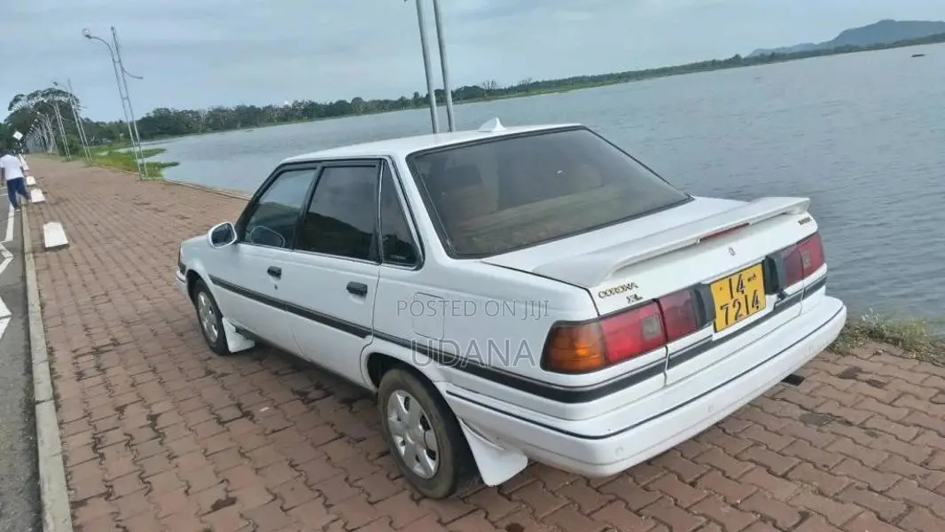 Toyota Corona At150 1987 Car (Used)
