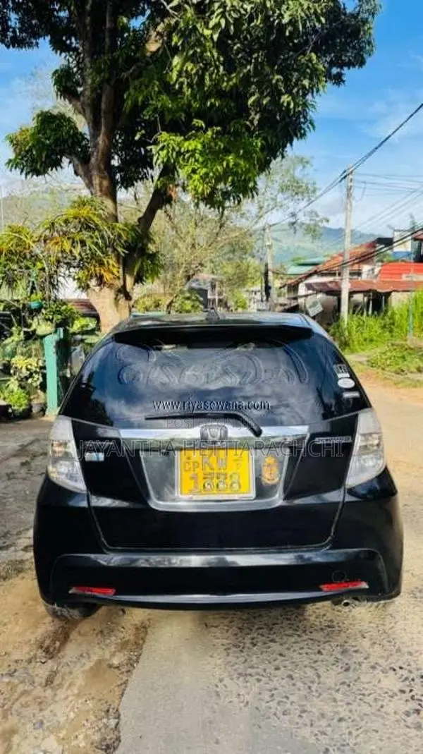 Honda Fit 2011 Car (Used)