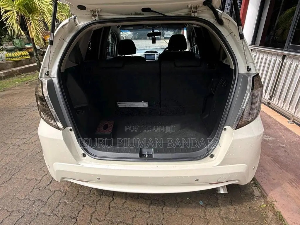 Honda Fit GP1 2011 Car (Used)