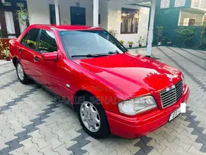 Mercedes-Benz C180 1994 Car (Used)