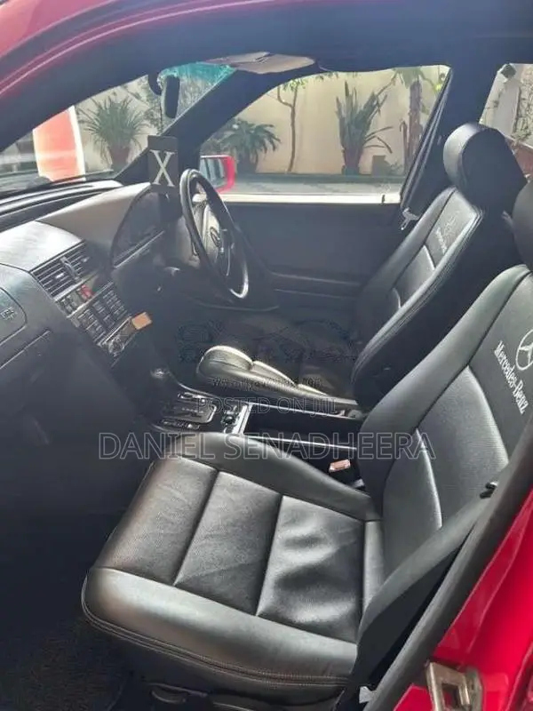 Mercedes-Benz C180 1994 Car (Used)
