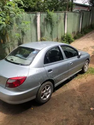 Kia Rio 2000 Car (Used)