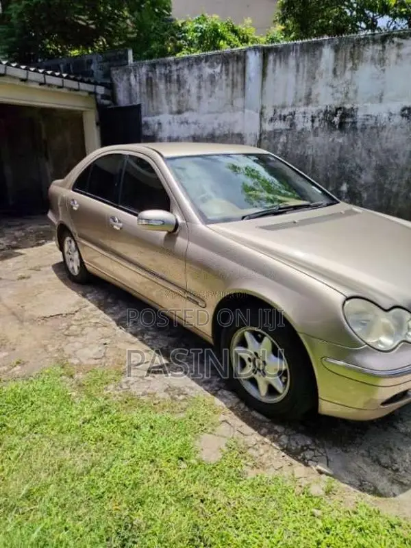 Mercedes-Benz C200 2000 Car Brand New