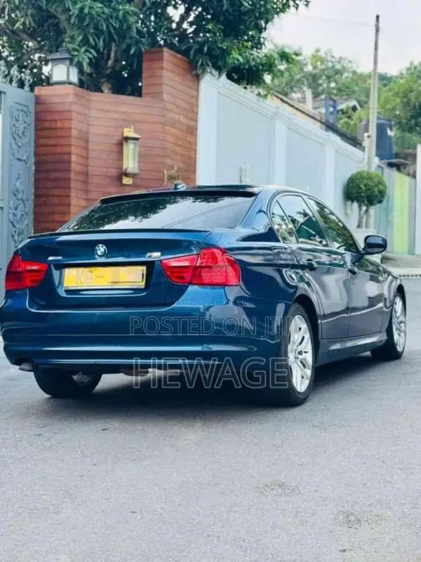 BMW 320D 2011 Car (Used)