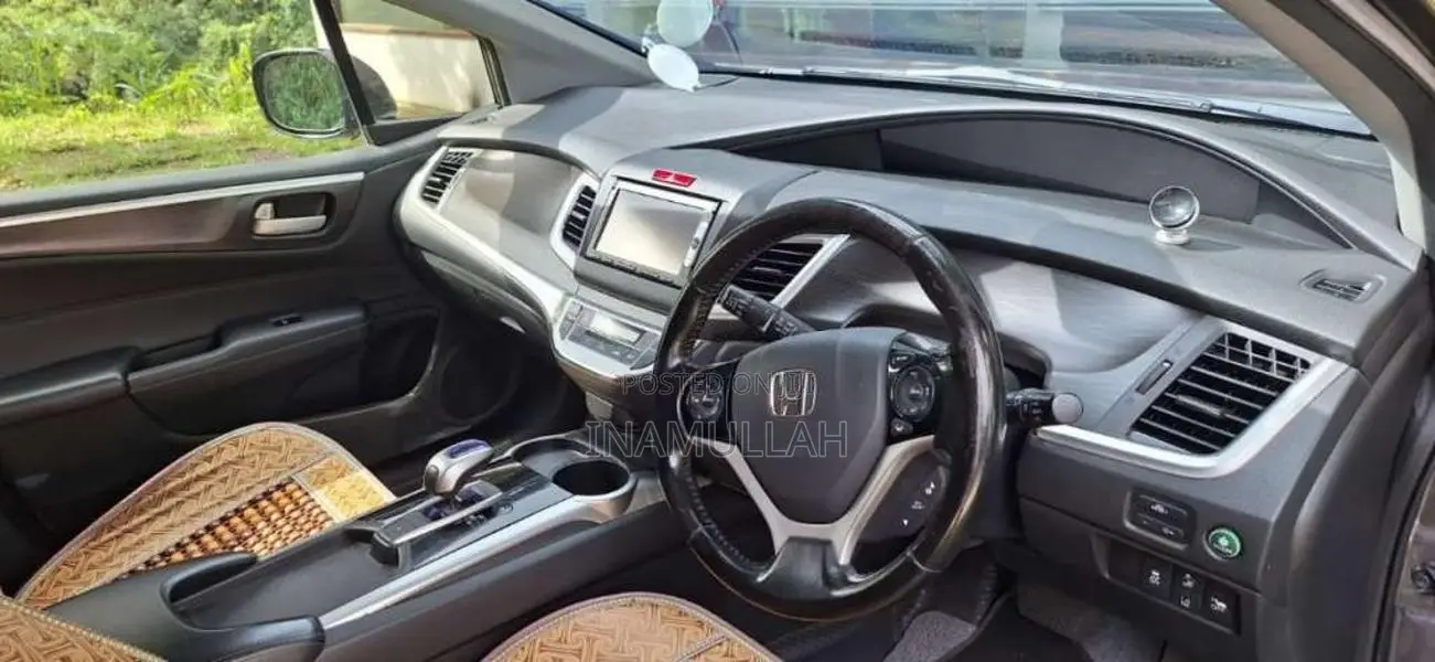 Honda Jade 2015 Car (Used)