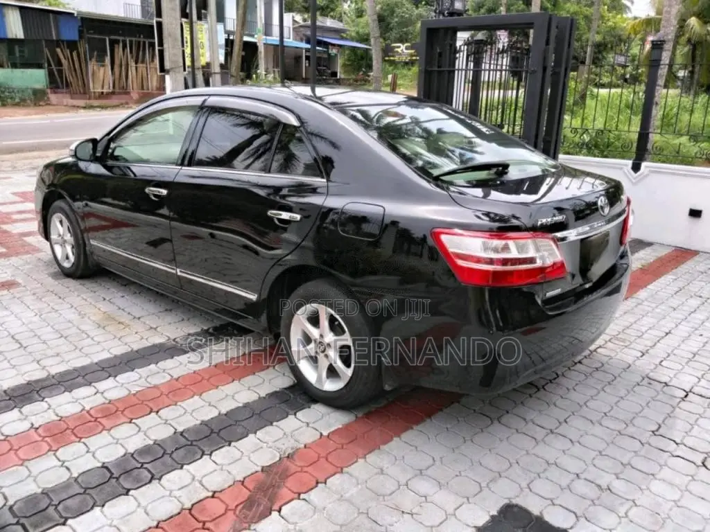 Toyota Premio 2013 Car (Used)