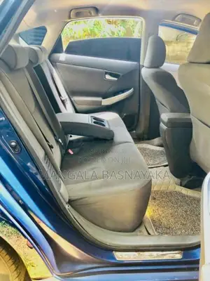 Toyota Prius 2011 Car (Used)