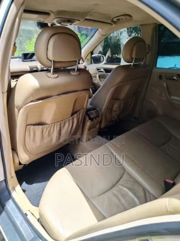 Mercedes-Benz C200 2000 Car Brand New