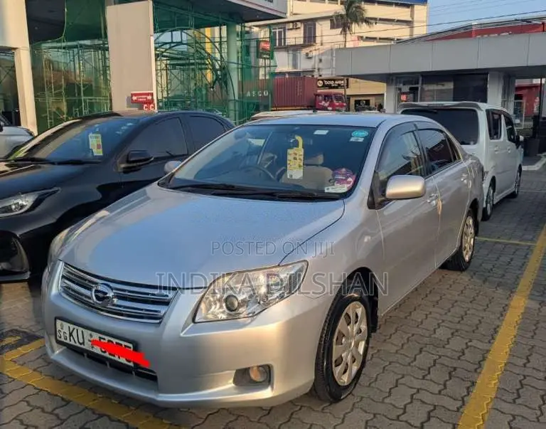 Toyota Axio 2011 Car (Used)