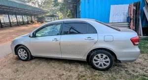Toyota Axio 2011 Car (Used)