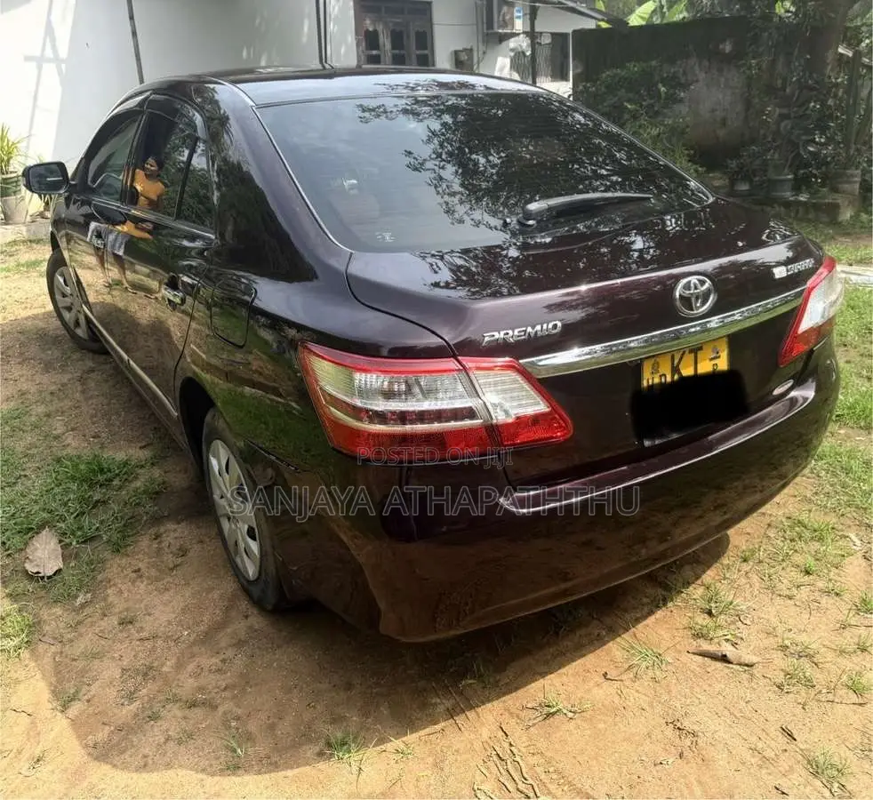 Toyota Premio 2012 Car (Used)