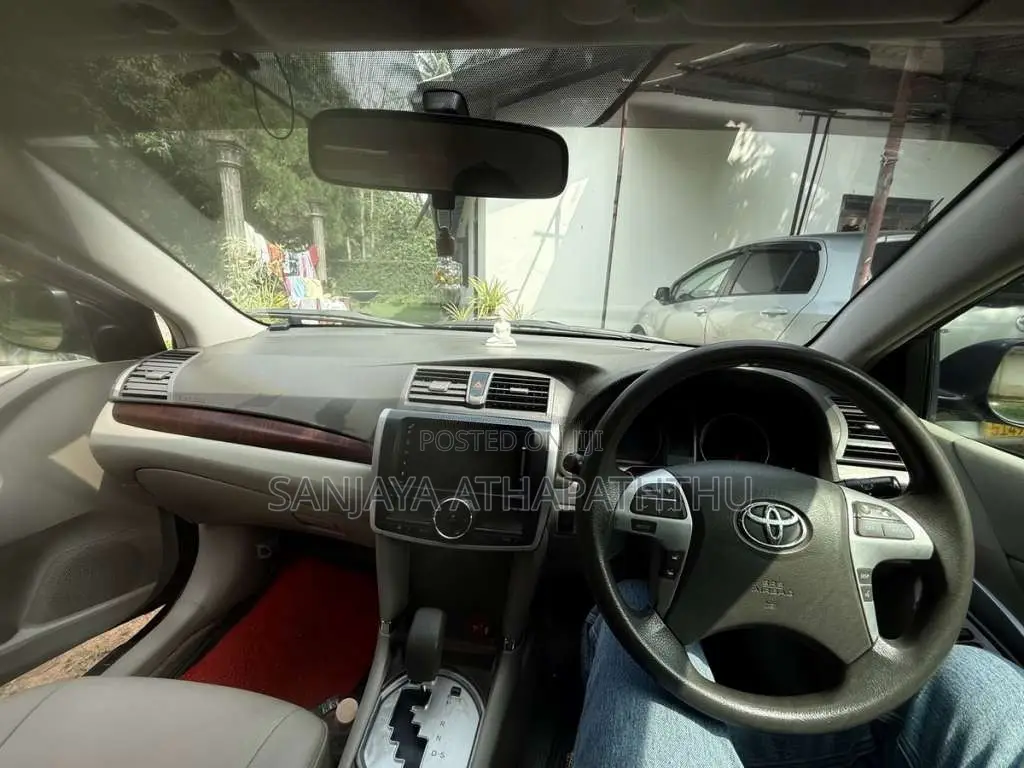 Toyota Premio 2012 Car (Used)