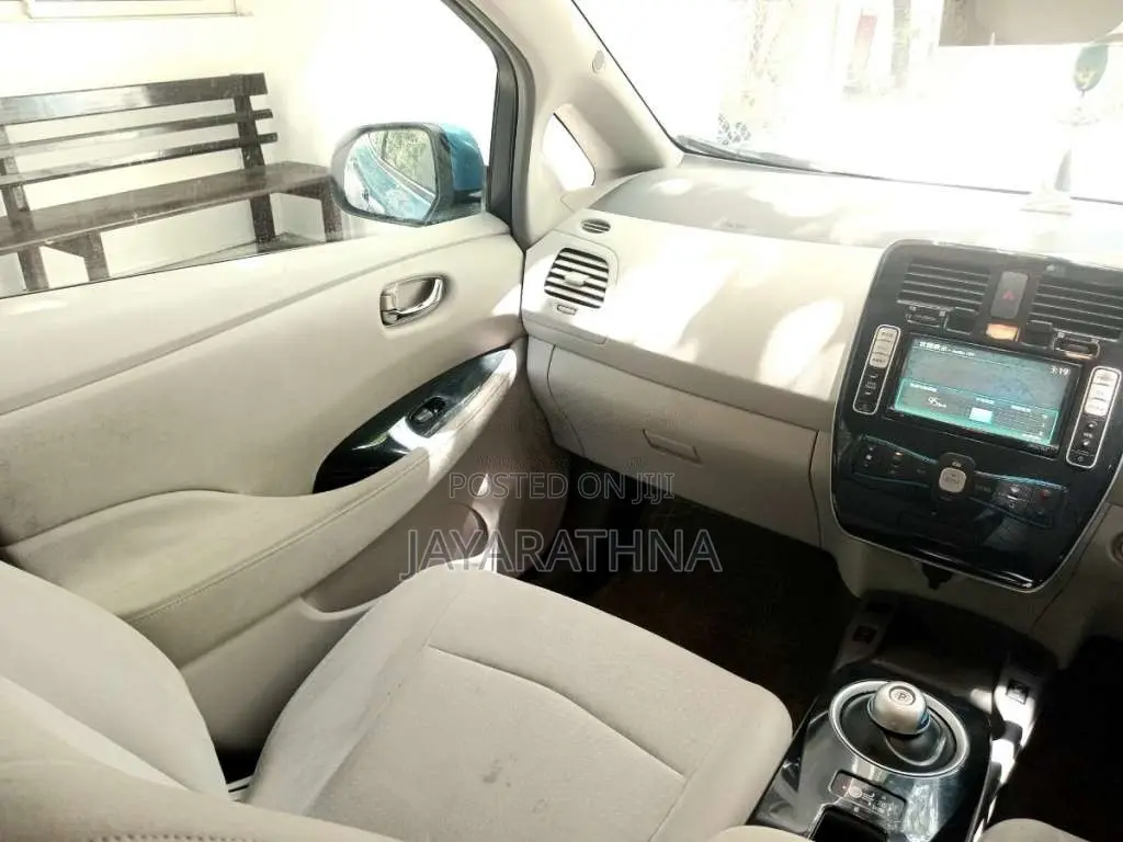 Nissan Leaf ZAA-ZE0 2015 Car (Used)