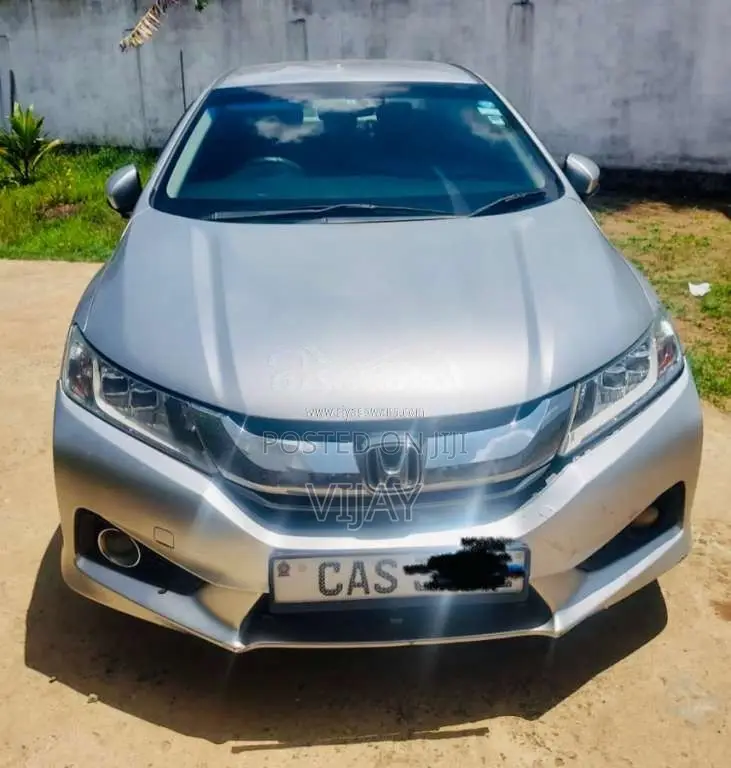 Honda Grace 2016 Car (Used)