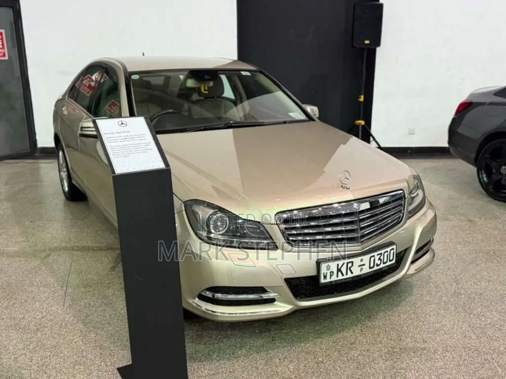 Mercedes-Benz C180 2011 Car (Used)