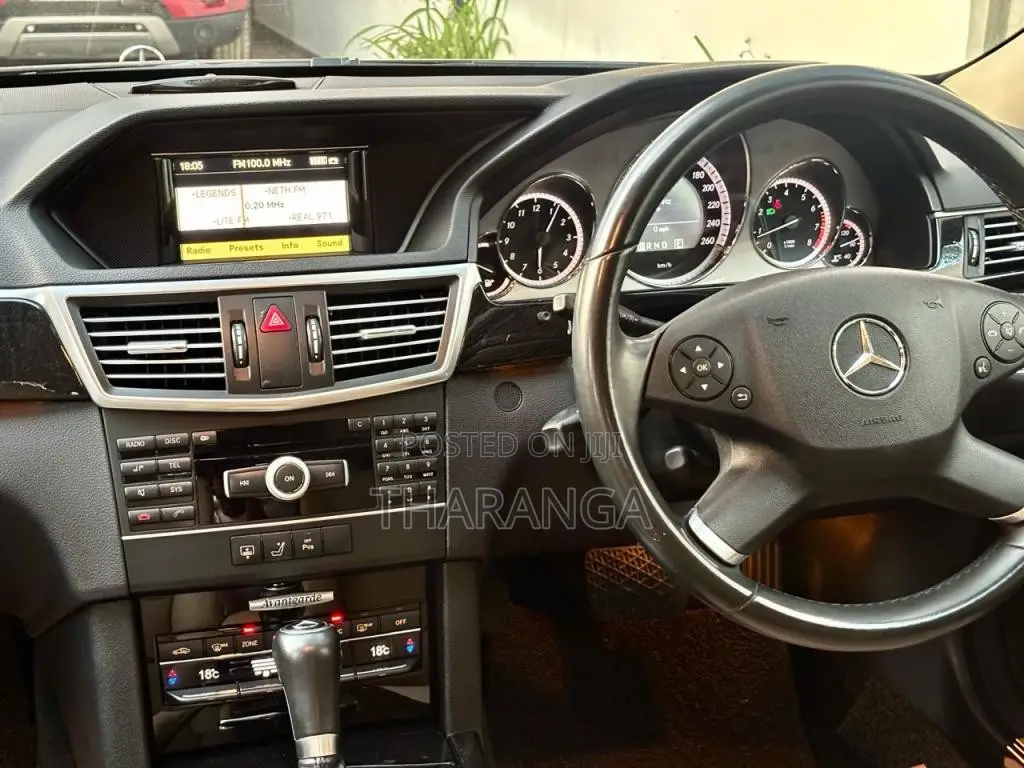 Mercedes-Benz E200 2011 Car (Used)