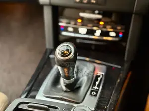 Mercedes-Benz E200 2011 Car (Used)