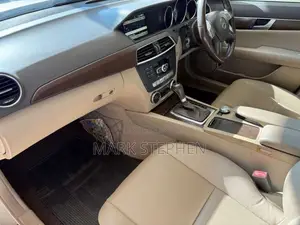 Mercedes-Benz C180 2011 Car (Used)