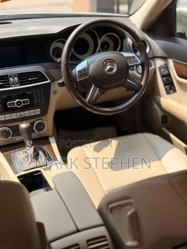 Mercedes-Benz C180 2011 Car (Used)